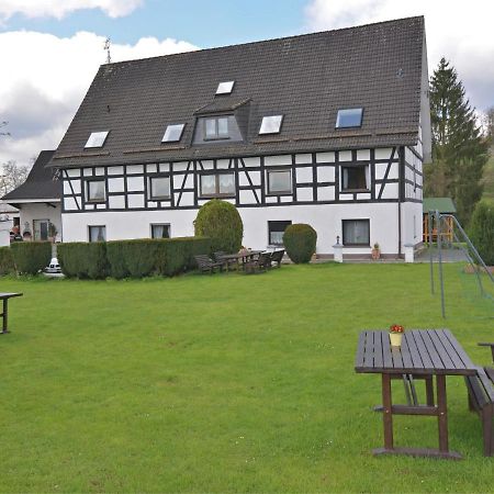 Flat With Private Pool In Sauerland Lägenhet Attendorn Rum bild